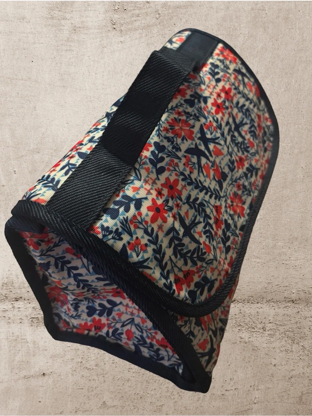 Primrose Hill Floral Foldable Makeup Organizer Bag in Cream, Navy & Coral
